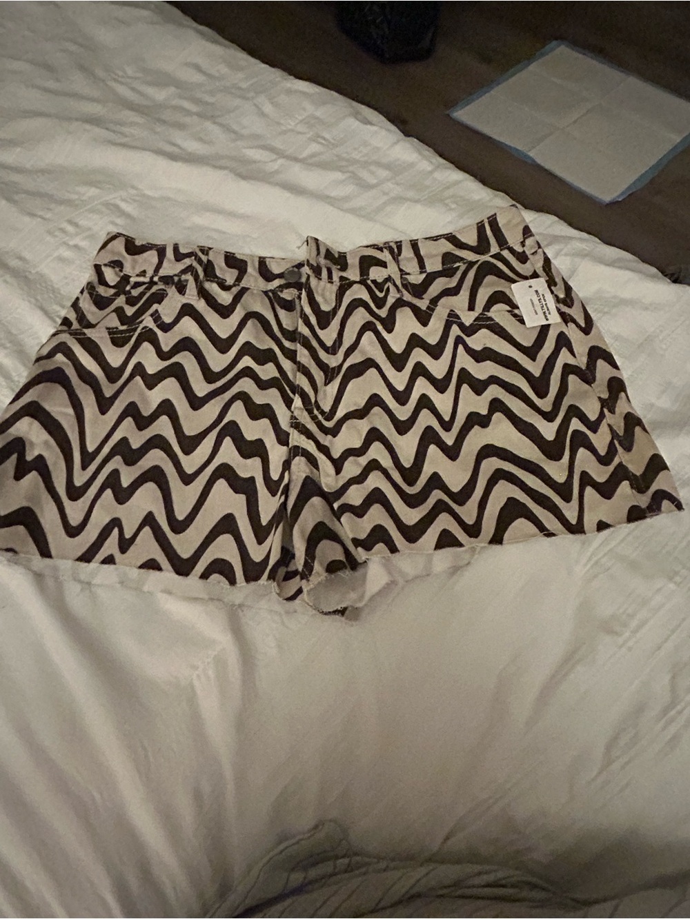 RSQ Cream and Brown Wavy Print Jean Shorts